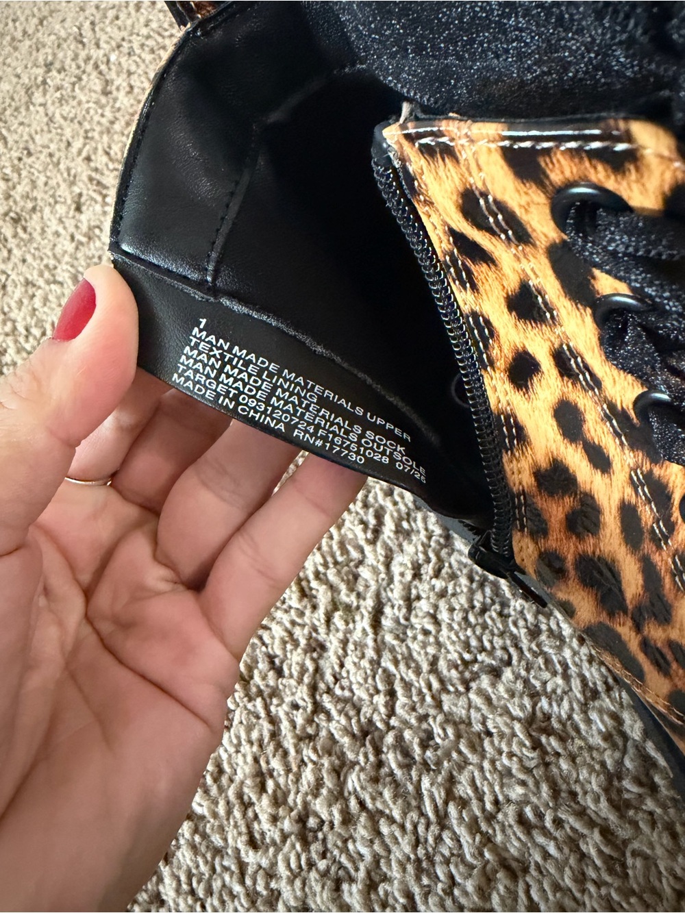 Art Class Girls Leopard Print Combat Boots Size 1 Chunky Lug Sole NWT - Picture 9 of 9
